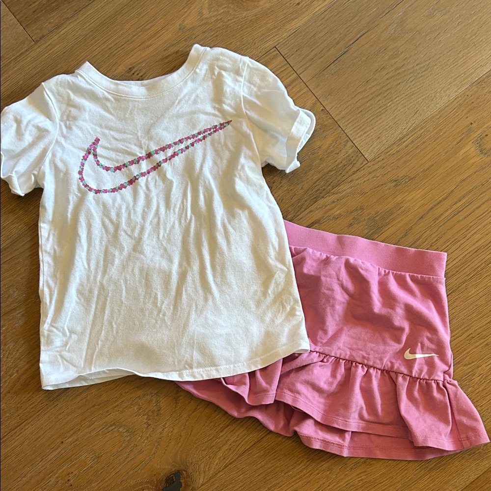 Nike White and Pink Toddler Set